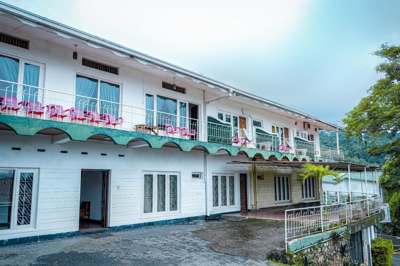 Oyo 436 Sandakelum Tourist Guest House Kandy Exterior photo