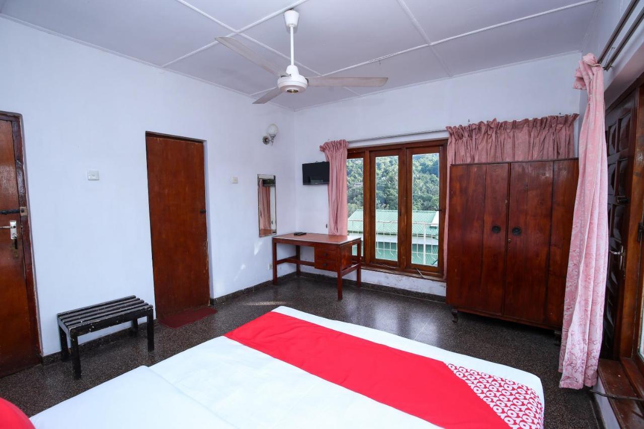 Oyo 436 Sandakelum Tourist Guest House Kandy Exterior photo